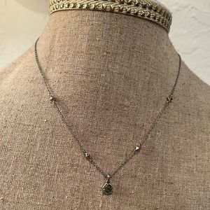 Beautiful Kendra Scott Gray 10.5 inch Necklace